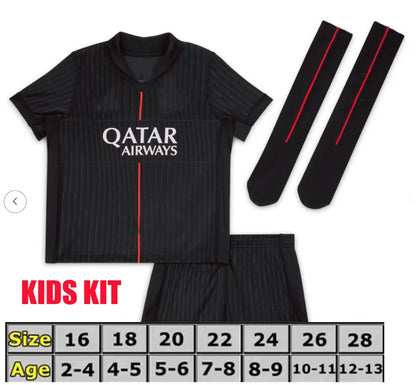 maillot PSGES jerseys 26 27 avec flocage Labubu Kvaratskhelia Night Edition JOAO - SitterJersey.com