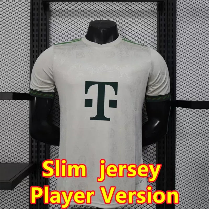 26 27 BayernS KANE MUSIALA OLISE soccer jerseys PAULOUIC LUIS DIAZ DAVIES MULLER - SitterJersey.com