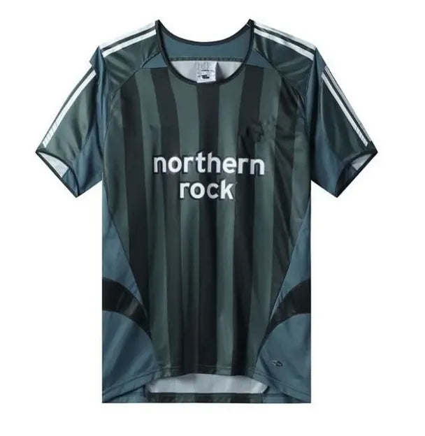 Newcastle 26 27 Football Shirt Black Children's Set Top BARNES BRONO G. Gordon I - SitterJersey.com