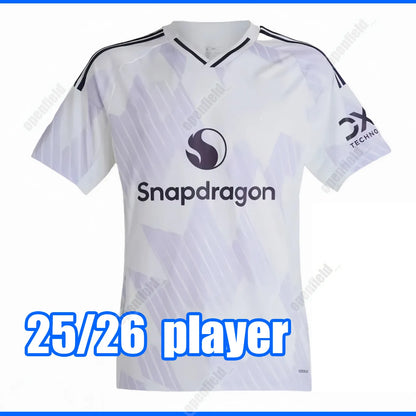 Manchester Uniteed 26 27 Jerseys CUNHA SESKO MARTINEZ MBEUMO football shirt B. F - SitterJersey.com
