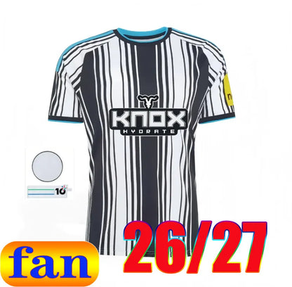 Newcastle 26 27 Football Shirt Black Children's Set Top BARNES BRONO G. Gordon I - SitterJersey.com