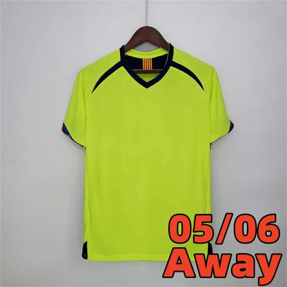Original Messi Barcelona Jersey Barcelona Vintage Football Jersey 2002 2018 Messi Ronaldinho Rivaldo Iniesta Retro Kit - SitterJersey.com